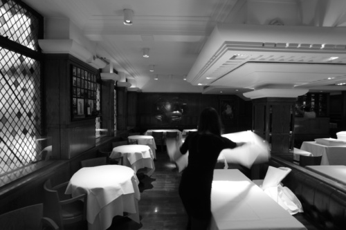 Final Service 1, The Ivy, London, 2015 - Glenn Dearing